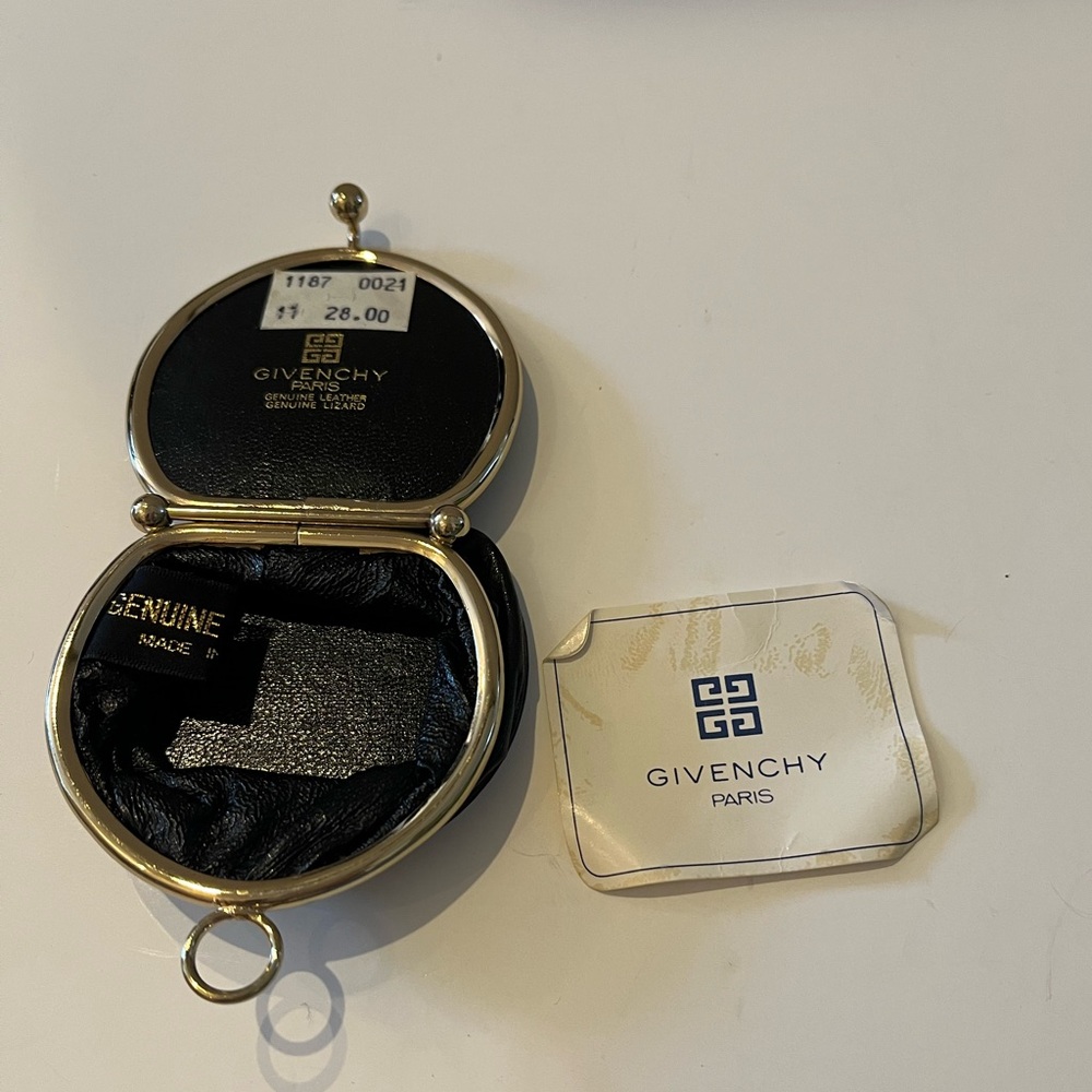 Luxury Givenchy Paris Leather Coin Pouch - Picture 12 of 13